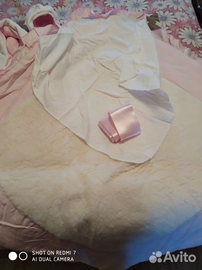 Комплект на выписку для девочки демисезонный