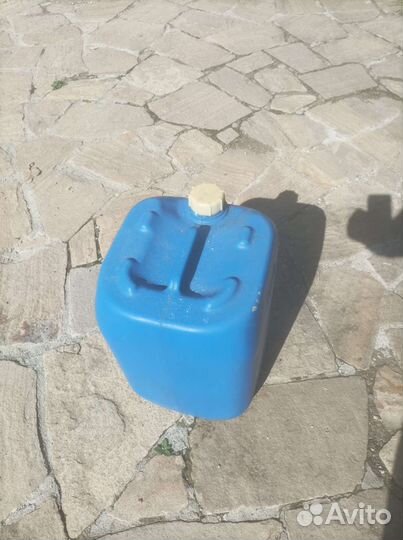 Канистры пластиковые 30л