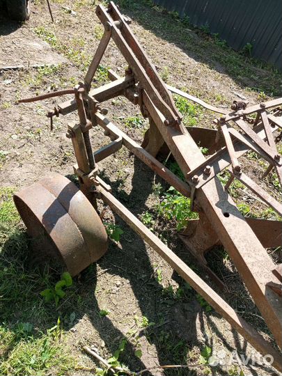 Плуг МТЗ (Беларус) ПЛН-3-35, 1990