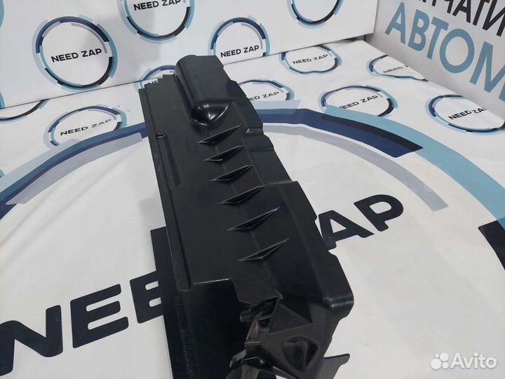 Дефлектор радиатора LADA Vesta