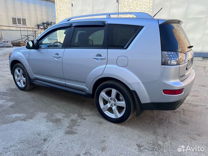 Mitsubishi Outlander 2.4 МТ, 2008, 194 000 км