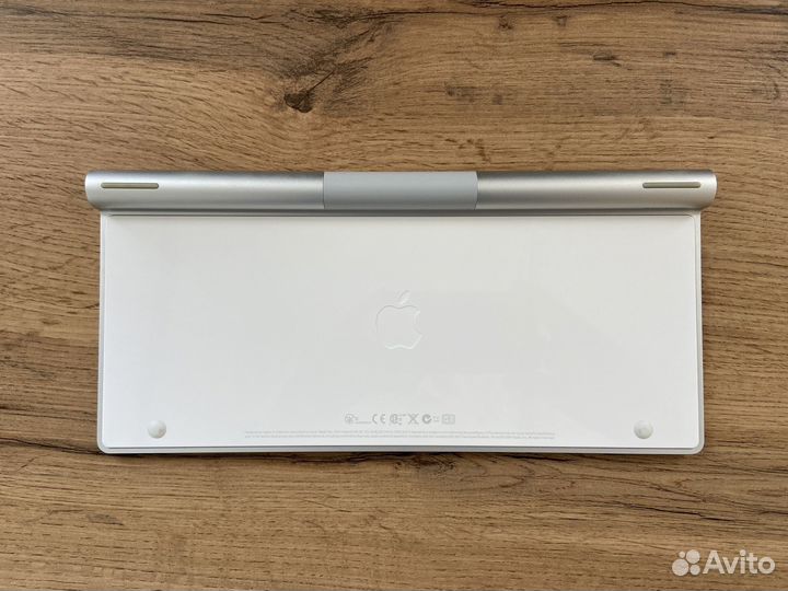 Клавиатура - Apple Wireless Keyboard A1314