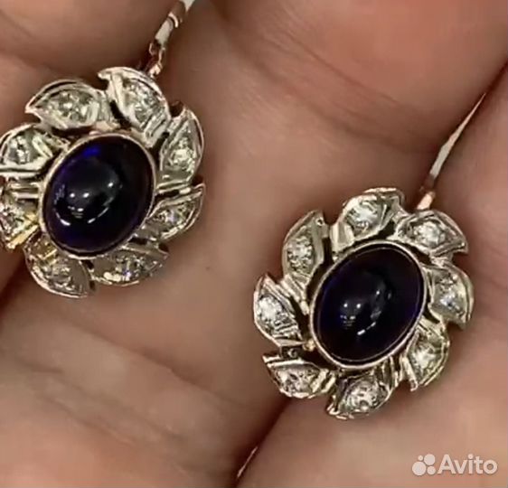 Золотые серьги с бриллиантами