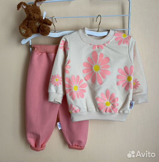 Костюм летний новый 80