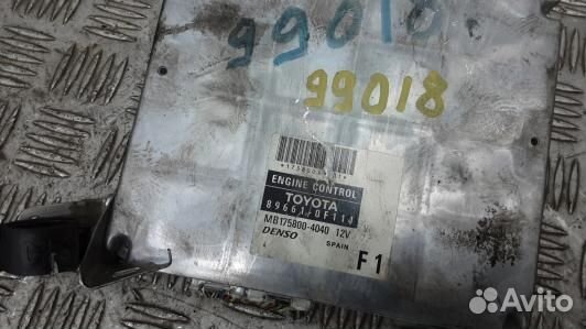 Блок управления двс toyota corolla verso 2 (99O18P
