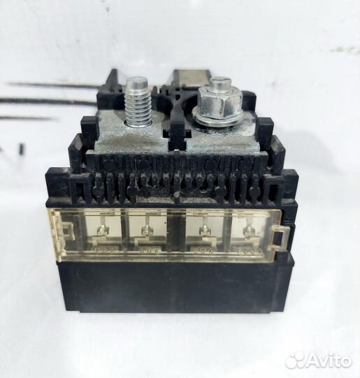 Блок предохранителей на клемму Juke (F15) 2011-201