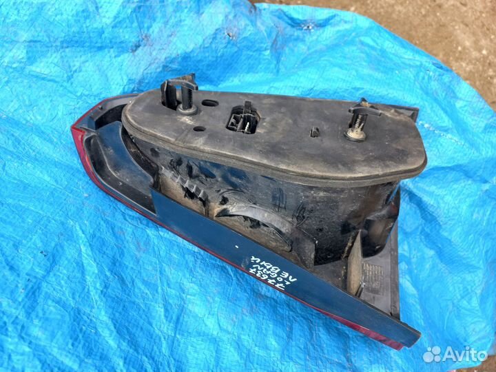 Фонарь задний левый Renault Logan Рено Логан