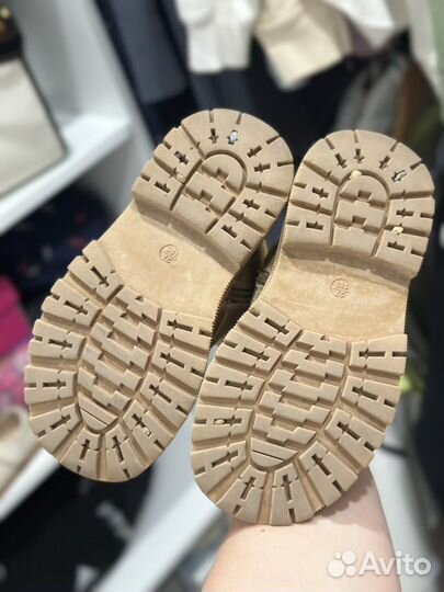 Ботинки для девочки