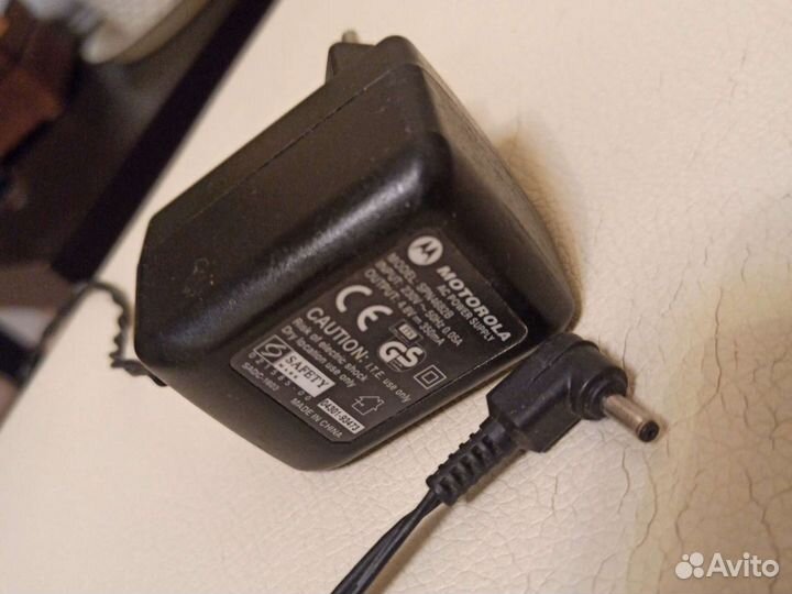 Зарядные устройства для мобильных телефонов и блок