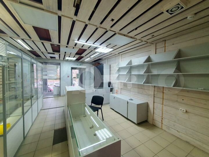 Коммерческое помещение 82 м²