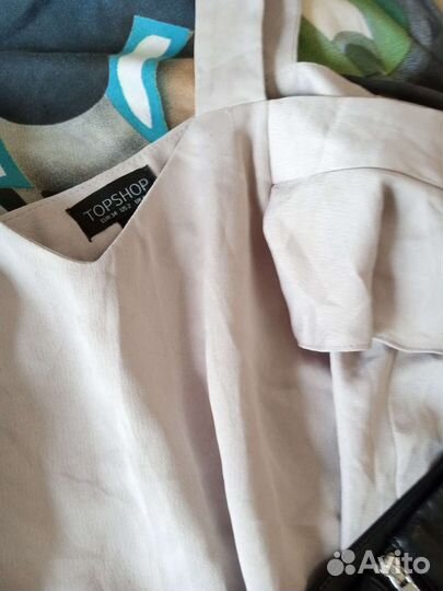 Пакет фирменных женских вещей