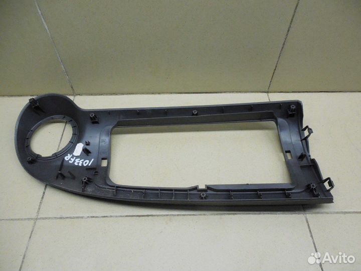 Накладка (кузов внутри) Sandero 2009-2014