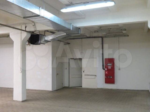 Складское помещение 381 кв м с офисом 238 кв м в ц