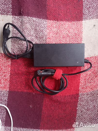 Сетевой адаптер для ноутбука 65 w