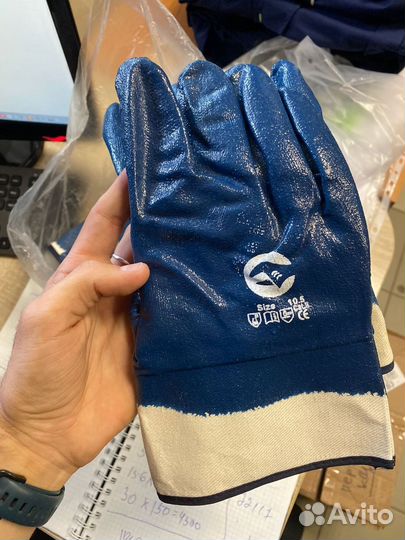 Перчатки нитриловые, крага, полное покрытие