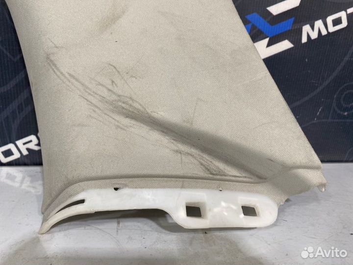 Обшивка салона правая Volkswagen Passat Variant B6