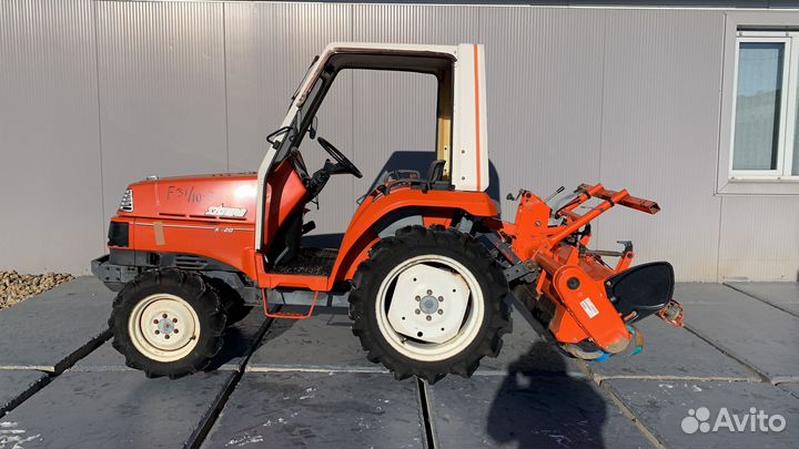 Мини-трактор Kubota X20, 2013