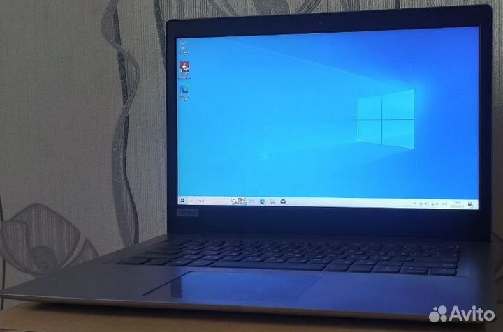 Ультрабук Lenovo