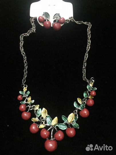 Ожерелье и серьги