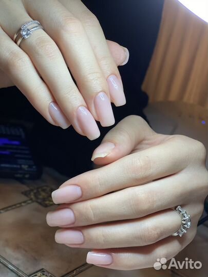 Модель на маникюр и педикюр