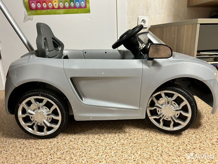 Детская машина ауди с ручкой, каталка