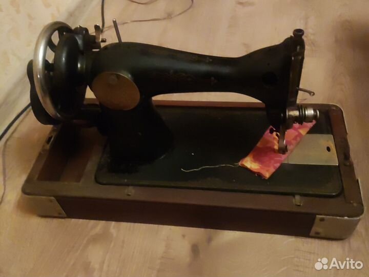 Швейная машинка подольская ручная