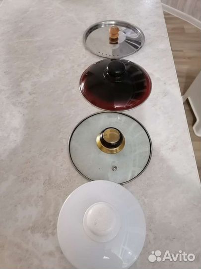 Крышка на кастрюли, чайник