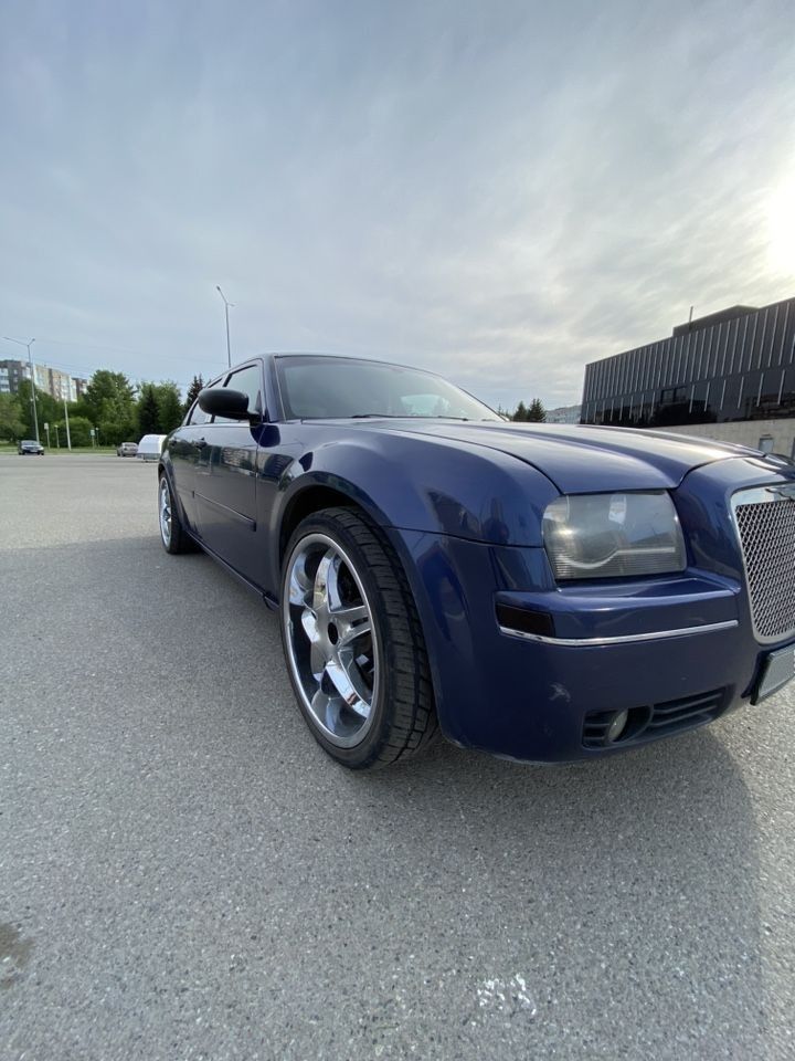 Chrysler 300C: фото владельца