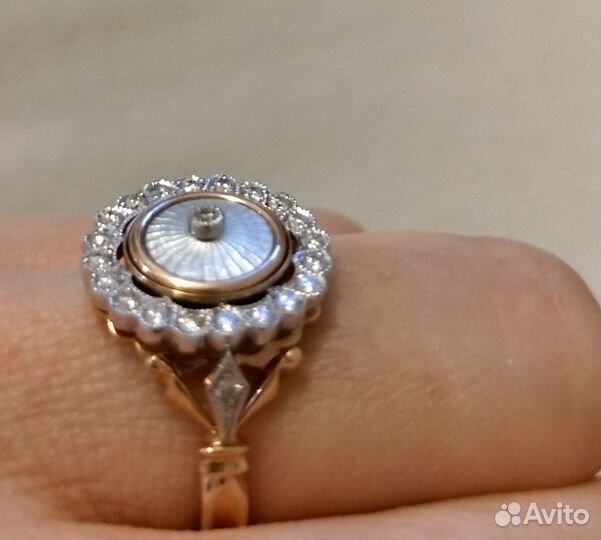 Золотое кольцо женское 585 с бриллиантами