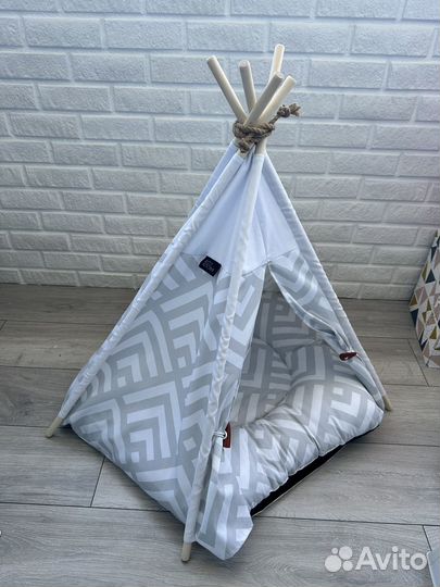 Домик для кошек или собак вигвам