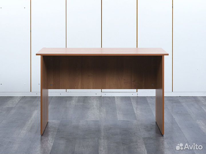 Стол под компьютер