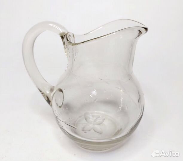 Кувшинчик стеклянный