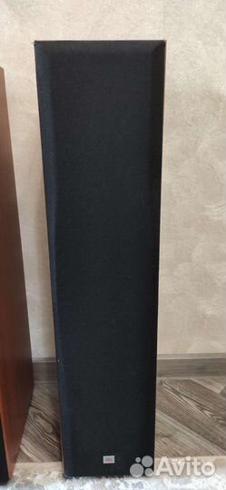 Акустические колонки JBL E80