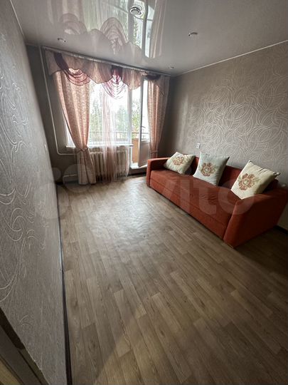 2-к. квартира, 55 м², 4/9 эт.