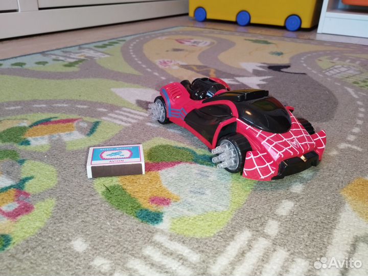 Бэтмобиль со звуком и светом