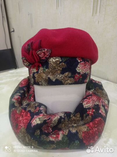 Берет женский и шарфик
