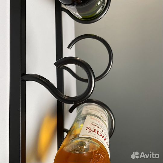 Бутылочница на стену / держатель для бутылок