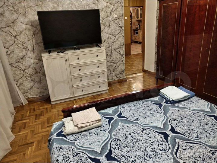 2-к. квартира, 75 м², 1/5 эт.