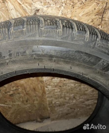 Michelin X-Ice North 4 215/60 R17 100F