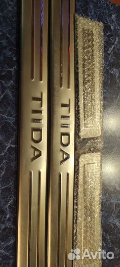 Накладки на внутренние пороги Ниссан Тиида