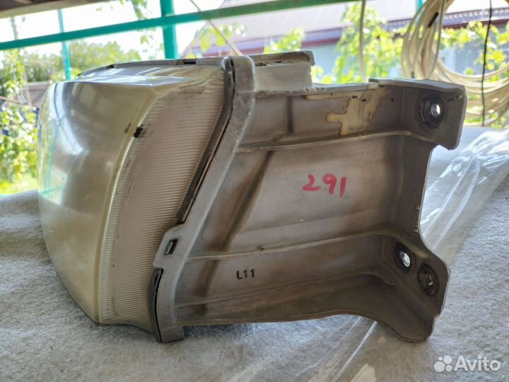 Фара левая hyundai Starex