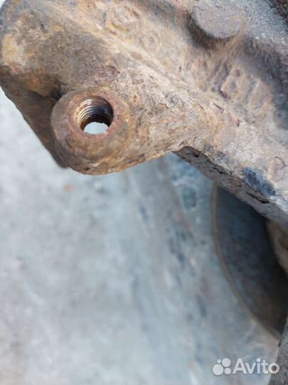 Поворотный кулак skoda octavia тур