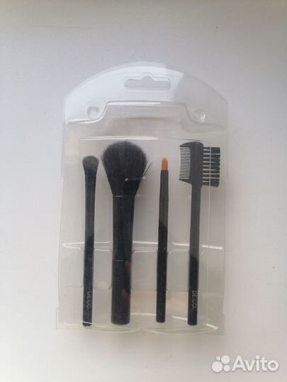 Новый набор кисточек для макияжа. Отдам Бесплатно