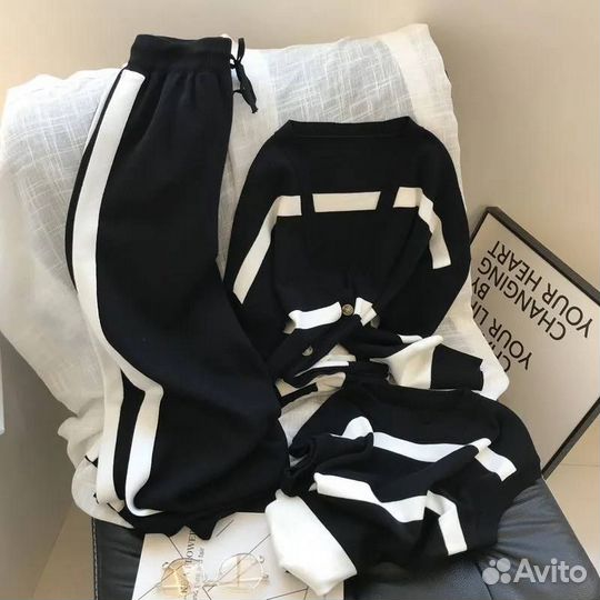 Трикотажный костюм тройка