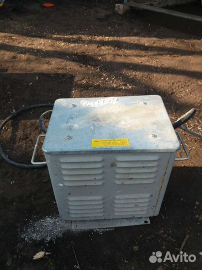 Понижающий трансформатор 220/36