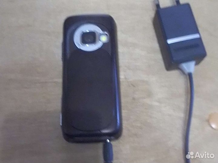 Телефон Nokia N73