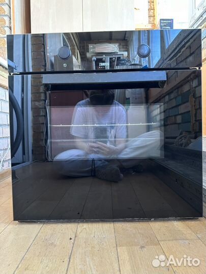 Духовой шкаф Zanussi ZBQ 861 N