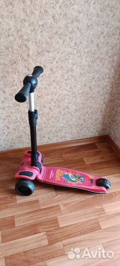 Самокат детский трехколесный