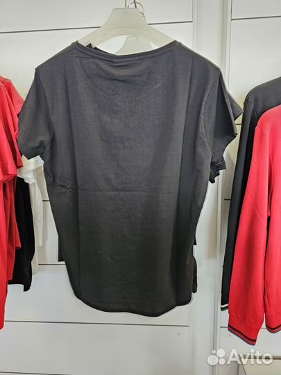 Женская футболка mini wing logo черная