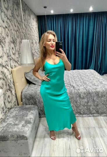 Шелковое платье на новый год новое